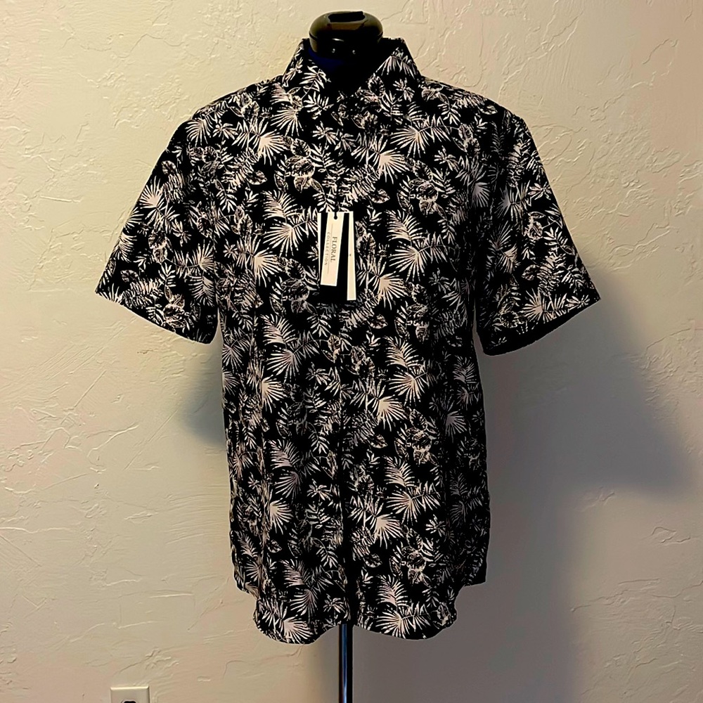 Men’s XXL skinny Silver Stone shirt. Retail $129.00. Never worn, tags on.